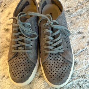 Vaneli Sport sneakers. Tan suede. Size 7.5 W.